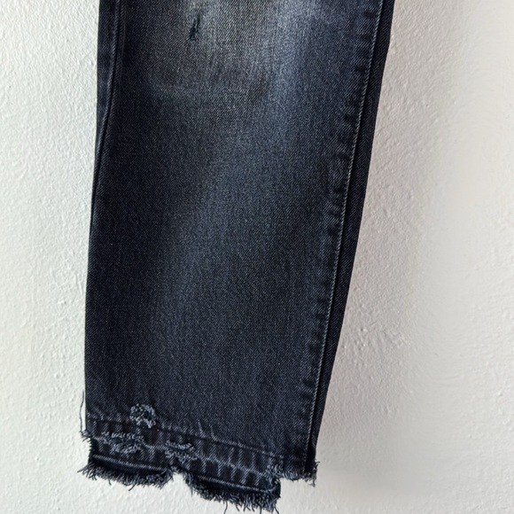 R13 Distressed Boyfriend Jean in Jake Black 24 - Picture 7 of 16